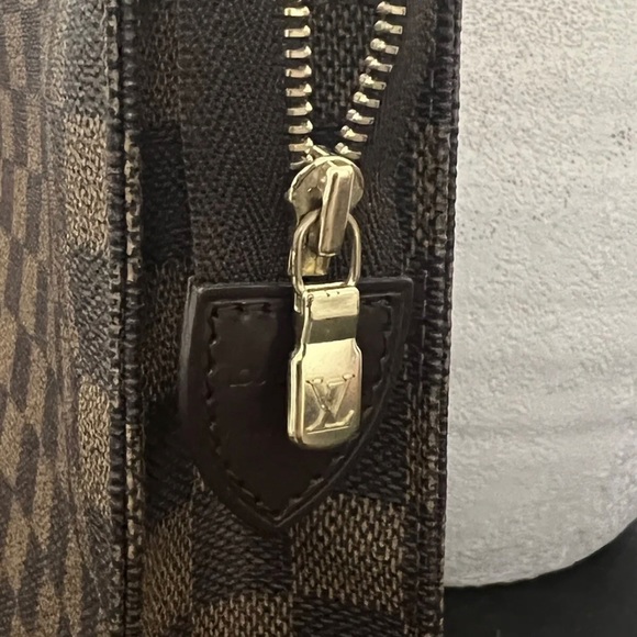 SOLD ❣️ LOUIS VUITTON Damier Ebene Poche Toilette 26 Pouch LV Authentic - Picture 5 of 12